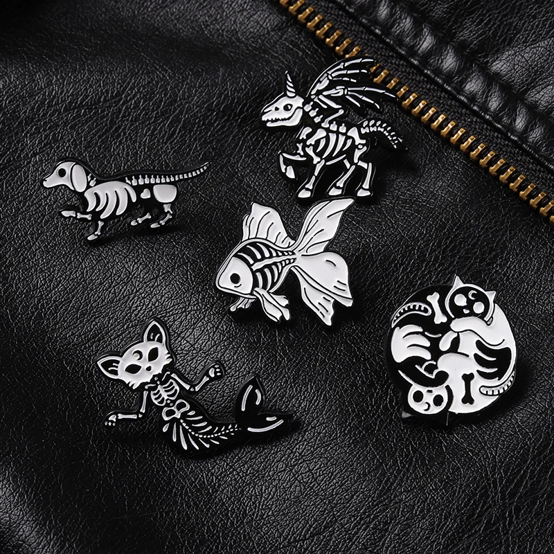 Creative Animal Rib Cage Enamel Pins Cat Dog Mermaid Fish Bone Brooches Backpack Clothing Caps Lapel Badge Halloween Jewelry