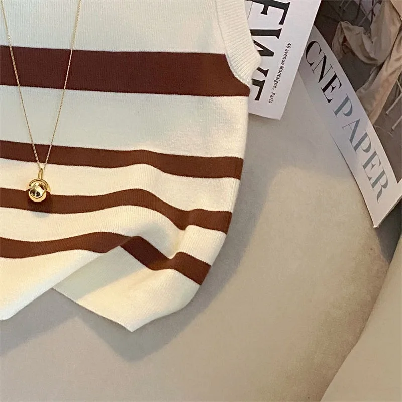 女性の刺繍ストライプセミタートルネックノースリーブセーター、用途の広いニットベスト、用途の広いインナーウェア、秋のトップ、新しい、2024