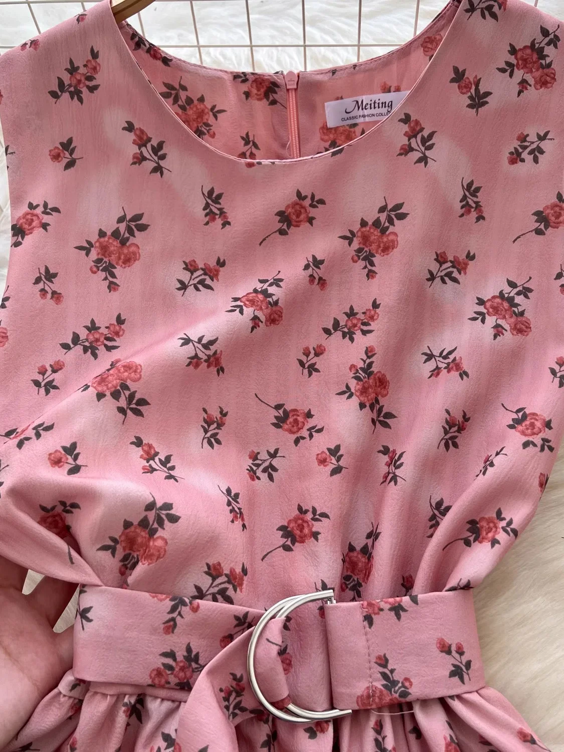 Summer Vintgae Women Floral Printed Long Dress Elegant Round Neck Sleeveless High Waist A-Line Casual Vestidos Female Robe New