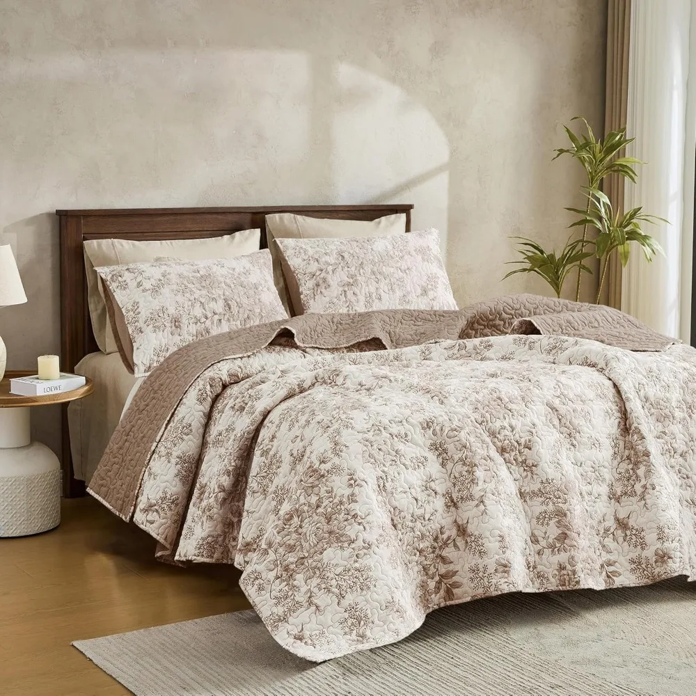

Elegant Taupe Floral Quilt Set - Reversible Cotton Bedding for King Beds, Lightweight 3-Piece Cover