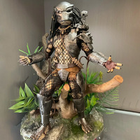 In Stock Neca Tuples Predator Jungle Hunter Model Movie Peripherals Movable Dressing Classic Collectible Tabletop Ornaments