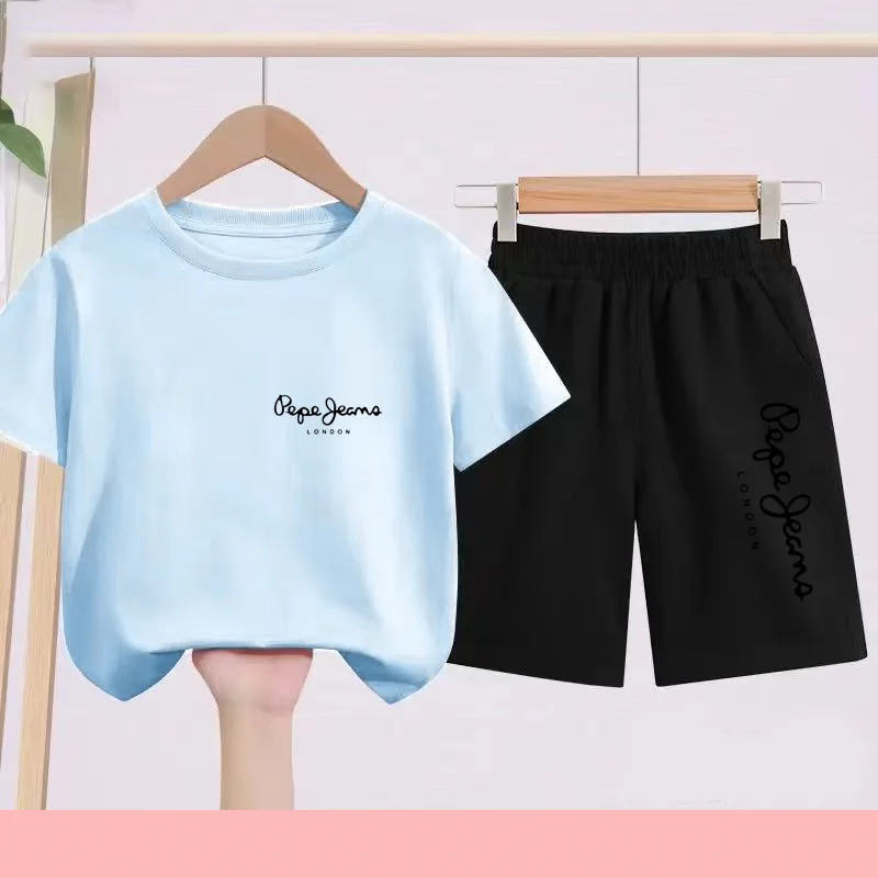 Suitable for Children Aged3to12This T-shirt Set Includes a Soft Quick-drying Short-sleeved T-shirt and a Pair of Sports Shorts