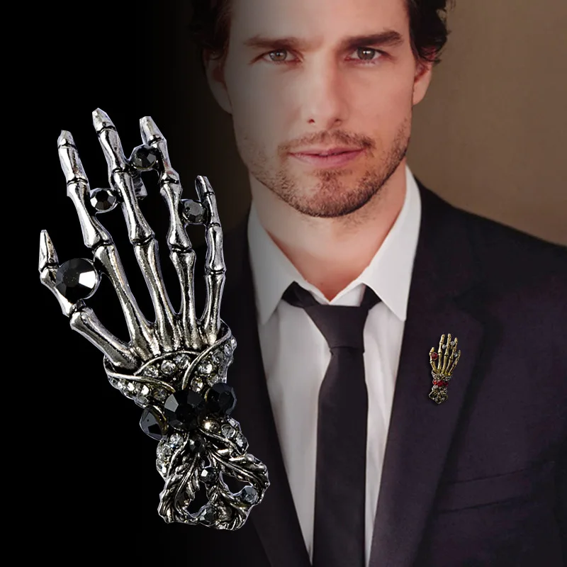 Retro Men's Brooch Upscale Rhinestone Fashion Punk Brooches Hip-hop Skull Hand Badge Lapel Pin for Men Accessories