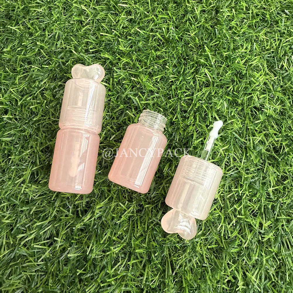 3.5ml Stock Cute Unique Cosmetic Round Heart Shape Lip Gloss Tube With Brush Lip Gloss Tubes Custom Box
