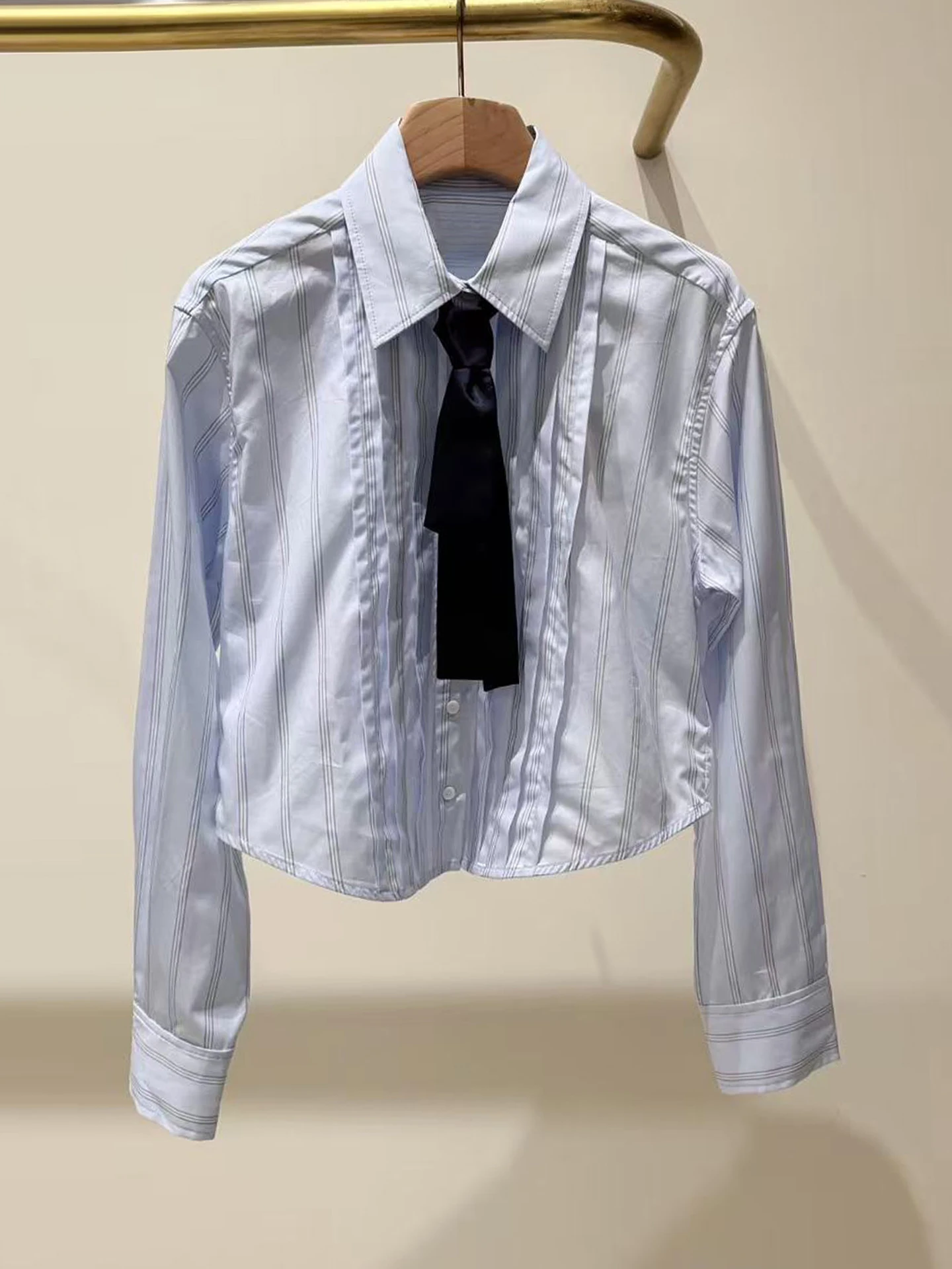 

Casual Versatile Short Striped Shirt Women's Premium Fashion Autumn 2025 S Home South Oil Commute Style Loose Fit Button up