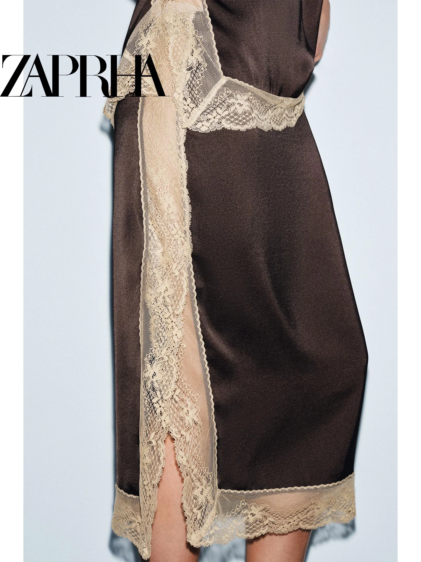 กระโปรงทรงเอ สไตล์ลำลอง ผ้าลูกไม้สวยงาม ดีไซน์ผ่าข้าง ความยาวปานกลาง ทรงเข้ารูป ให้ความรู้สึกหรูหรา  ฤดูใบไม้ผลิ 2026