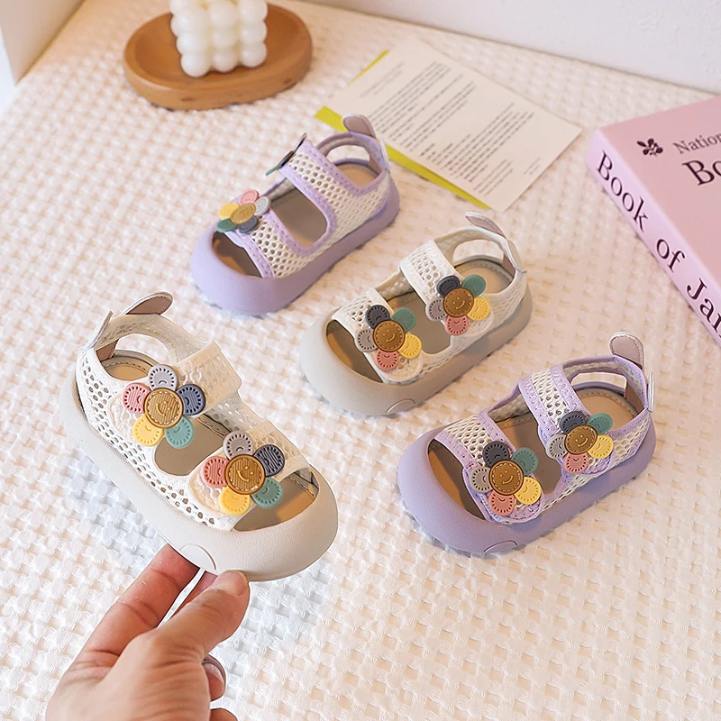 

Baby Walking Shoes Sweet Flowers Toddler Sandals Toes Capped Soft Bottom 2026 Summer New Girls Beach Shoes Non-slip Comfortable
