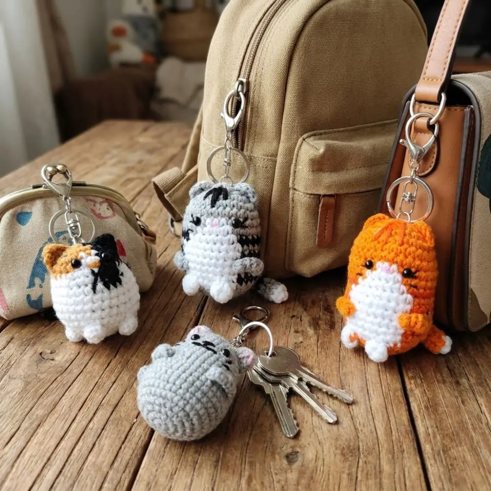 Handmade Crochet Kitten Keyring DIY Crafts Mini Hand Cat Keychain Handwoven Multi-color Yarn Kitty Bag Charm for Women Girls