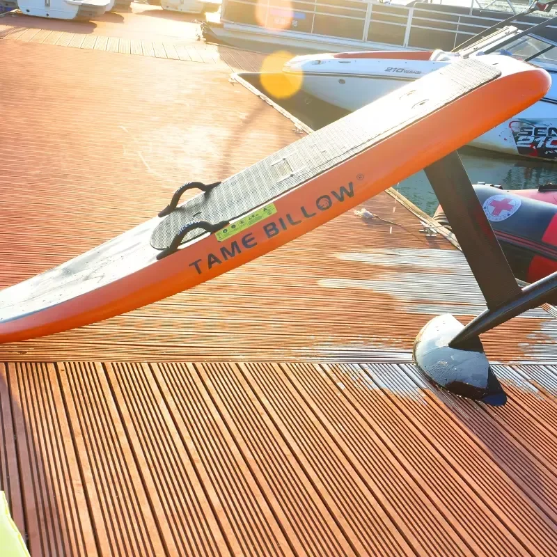 Full Carbon Fiber Efoil 8KW Surfing Board Electric Hydrofoil Surfboard Water Ski With Waterproof Lithium Battery