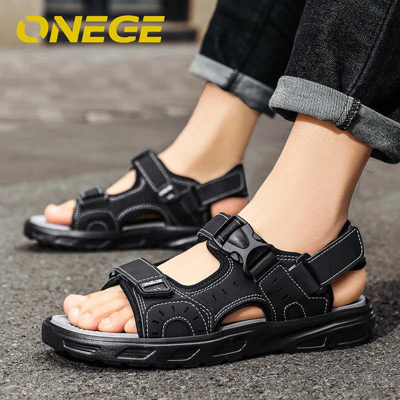 A Pair of New Men's Sandals, Summer Style, Fashionable, Wear-Resistant, Casual, Versatile Beach Shoes