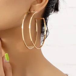 Geometric hollow double-wire metal simple C-shaped hoop earrings for women party holiday fashion jewelry ear accessories CE189