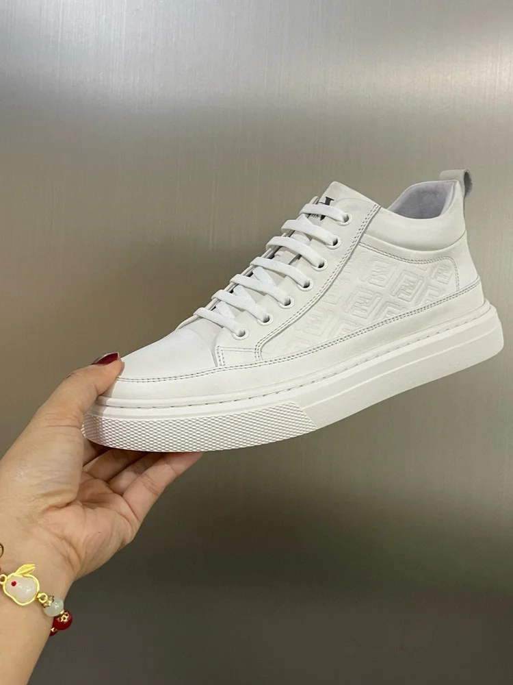 

High Quali Men's Casual Leather oes Comfortable Faionable Youth Trend round Toe Flat Heel Wear Resistant Rubber Sole