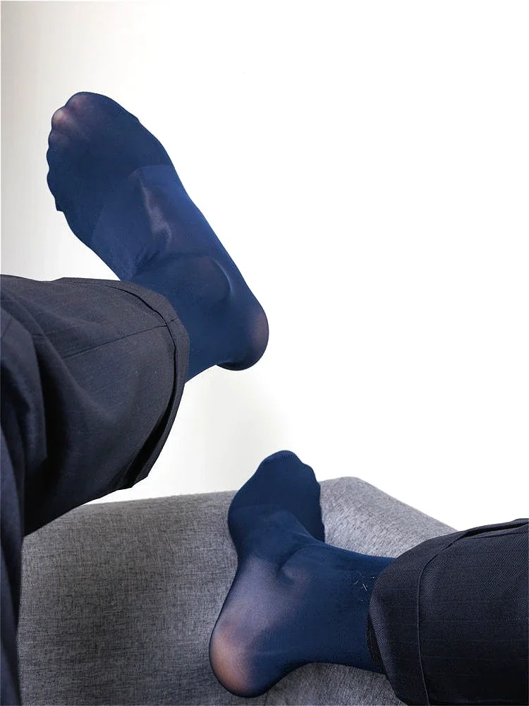 Medias transparentes para hombre, calcetines largos sexis de verano con brillo de aceite transparente, calcetines de vestir de Color sólido para hombre, medias suaves elásticas transparentes