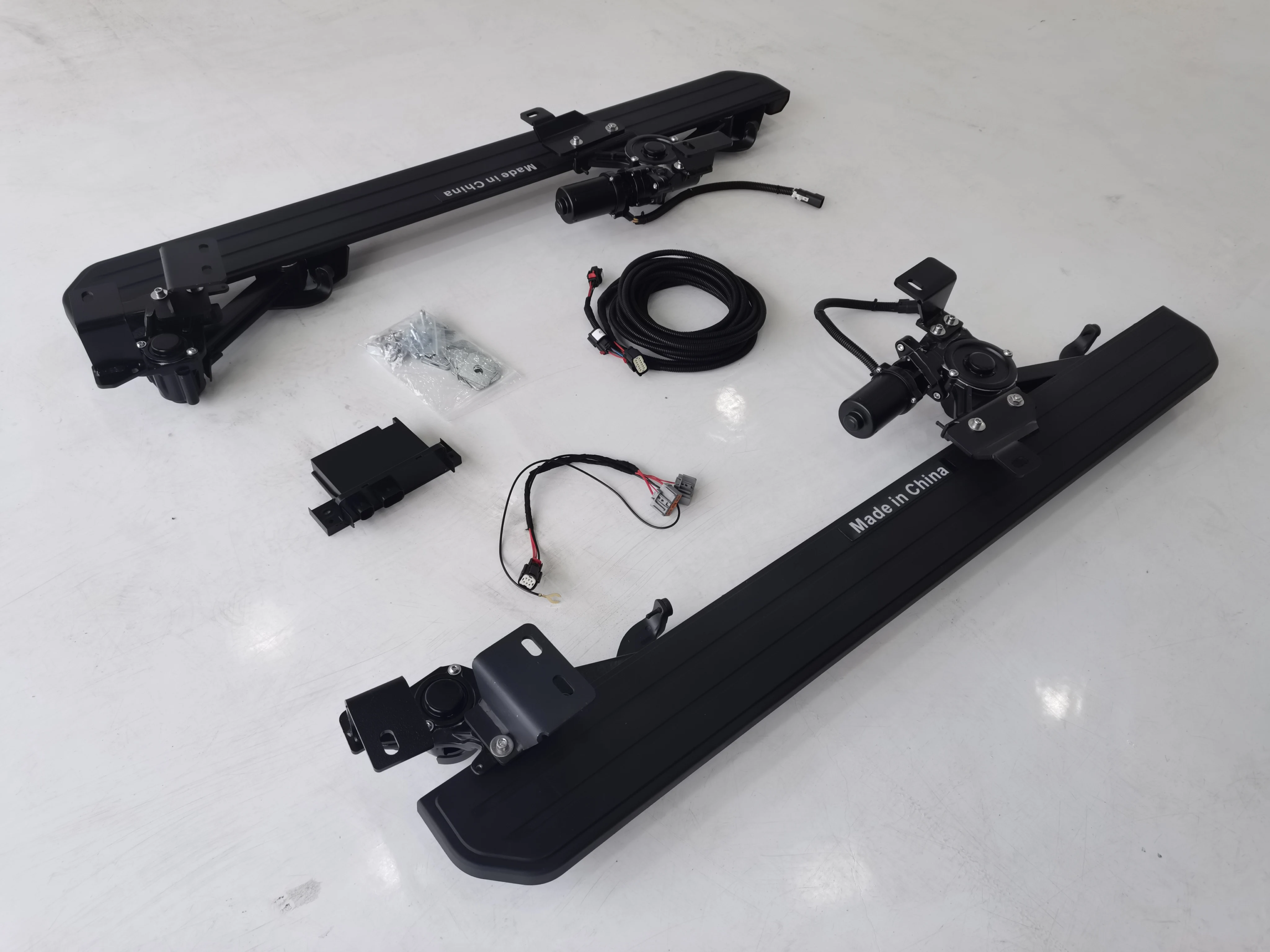 Side Step Bar Running Board for  Defender 90 2020 2021 2022 2023 Car Accessories Electric Power Step Aluminum Auto