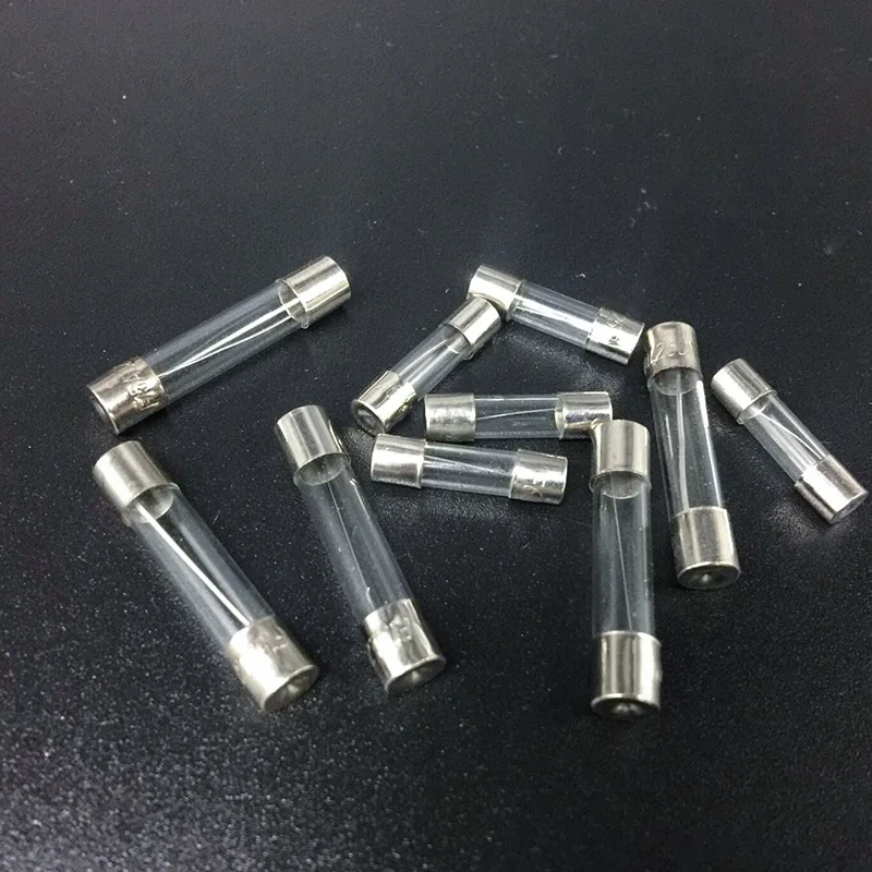 100 PCS Fast Blown Glass Fuse Combination Kit 5x20 mm 250 V 0.1 0.2 0.25 0.5 1 1.5 2 3 4 5 8 10 12 15 20 A In Clear Plastic Box