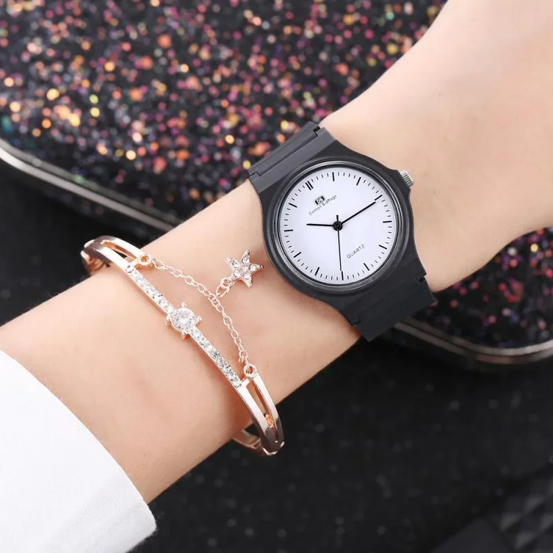 

1Pc Black Women Watches Silicone Strap Soft Small Wrist Watches Teen Boys Girls WristWatch Unisex Men Watches Relojes Para Mujer