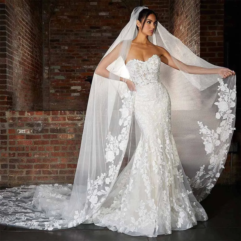 Luxury Hall Wedding Dresses Lace Mermaid/Trumpet Wedding Party Dress Ivory Sweetheart Applique Lace Ruched Women Wedding Dresses