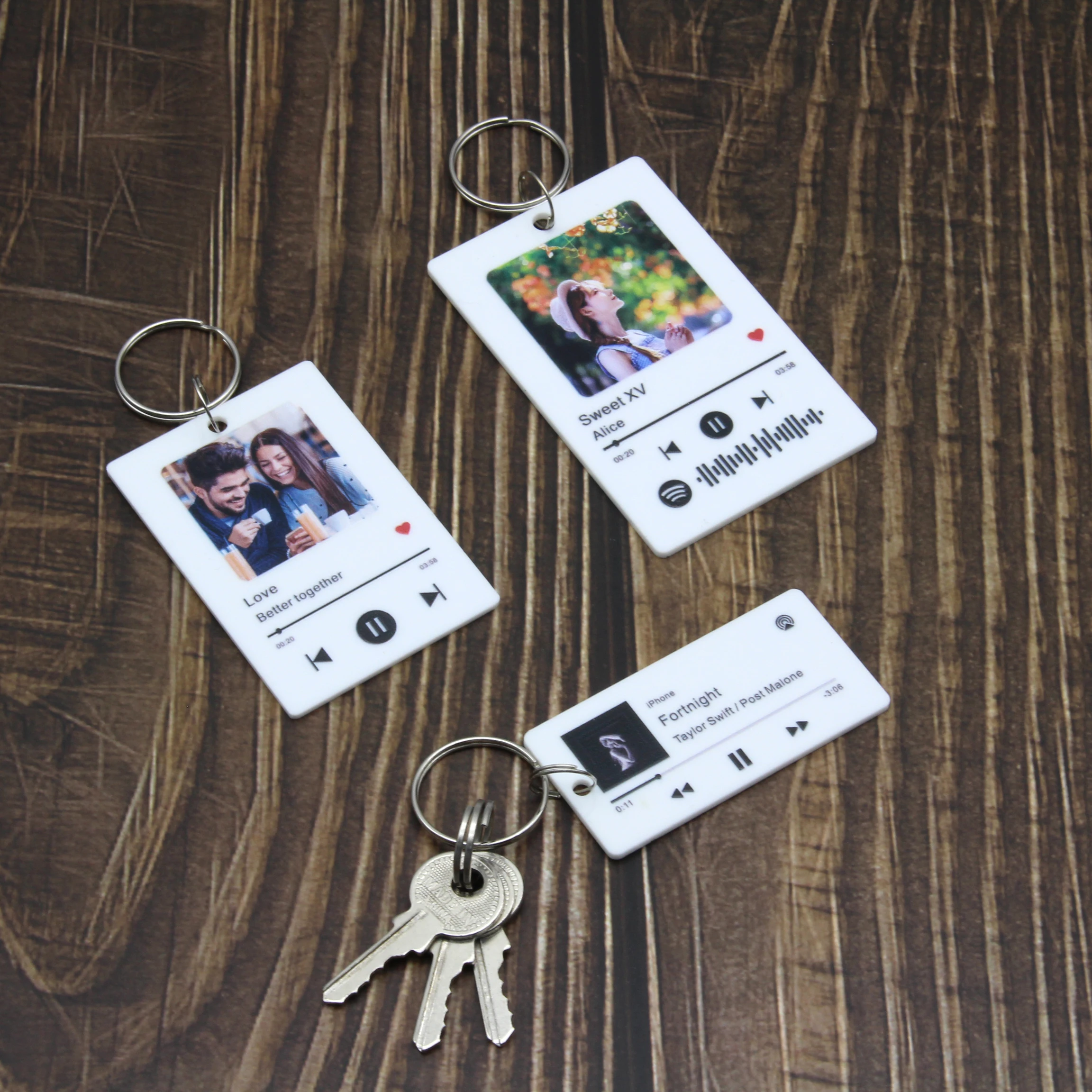 Personalizado acrílico Spotify Music Keychain para homens e mulheres, capa do álbum de fotos, Song Art Player, nome, data, aniversário Presentes