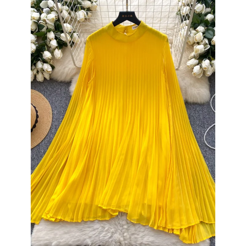 

European and American Style Simple Solid Color Bell Sleeve Dress for Women Spring Loose Fit Covering Pleated Design Elegant Long