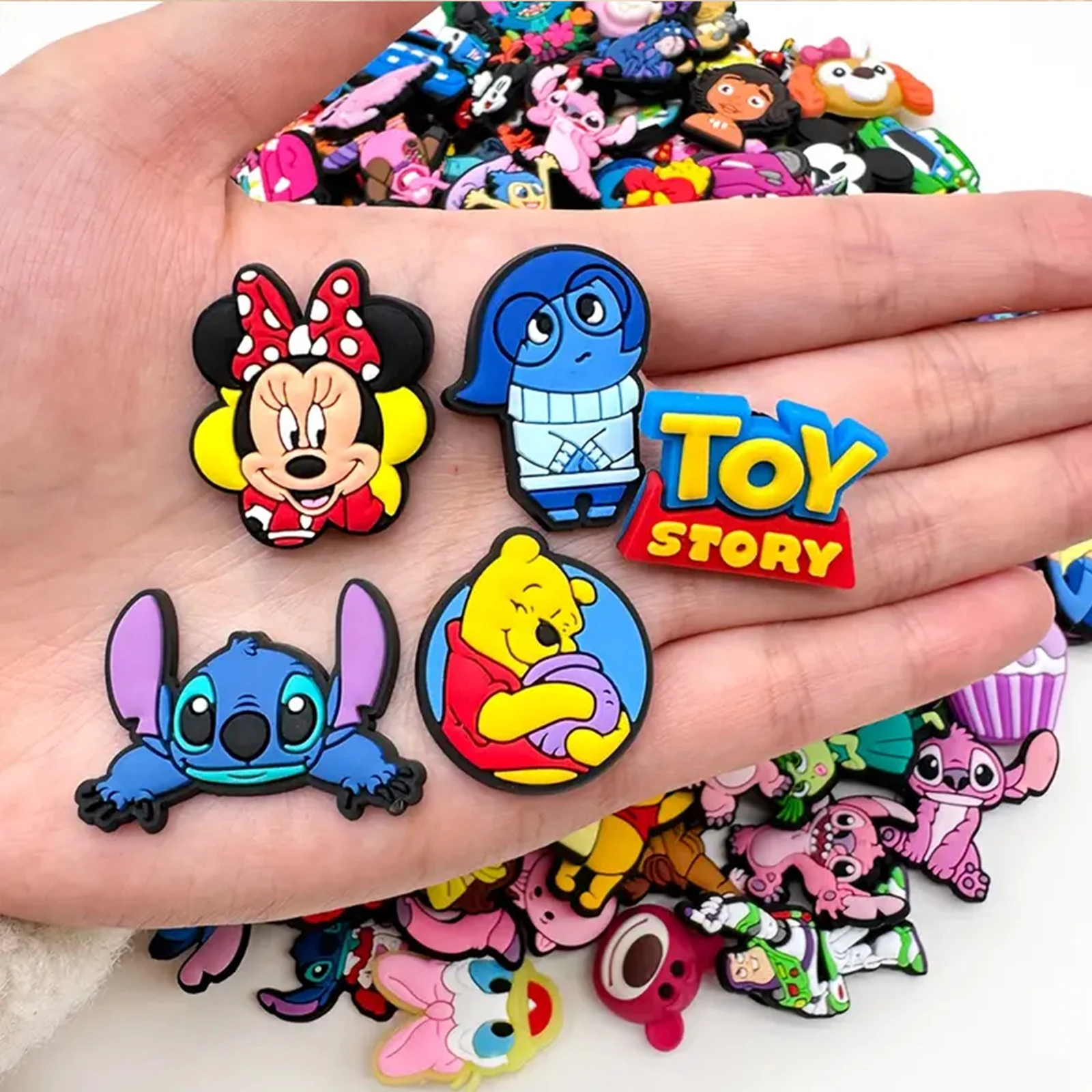 Random 10-100Pcs MINISO Disney Series Shoe Charms For Key Chain Sandals Beach Bags, DIY Shoe Decorations Accessories Shoes Pins