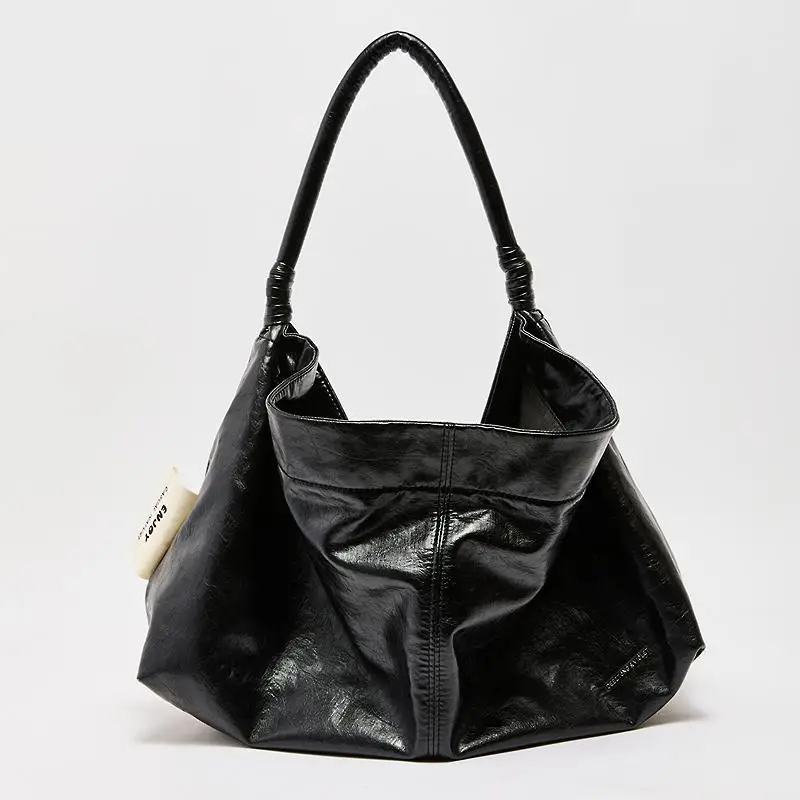 

Light Luxury And Fashion New Lacquered Leather Glossy Women's Bag Simple And Casual Versatile Large Capacity Single Shoulder Bag