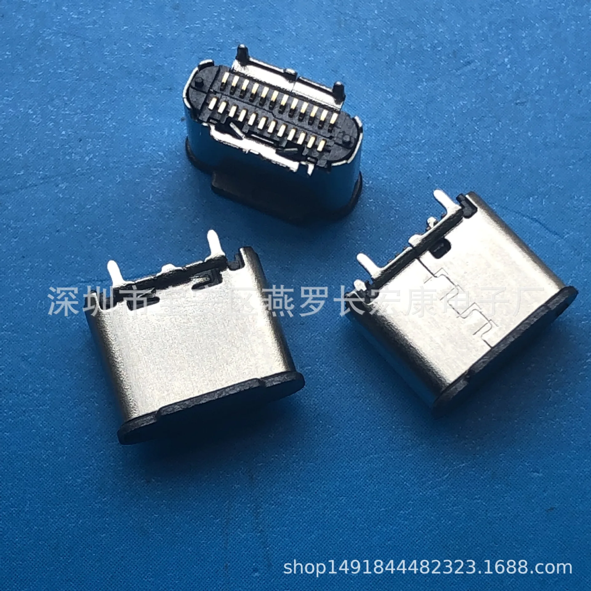 

Разъем USB Type-C 24-контактный, вертикальный, SMT, с пылезащитной заглушкой, четырехконтактный.