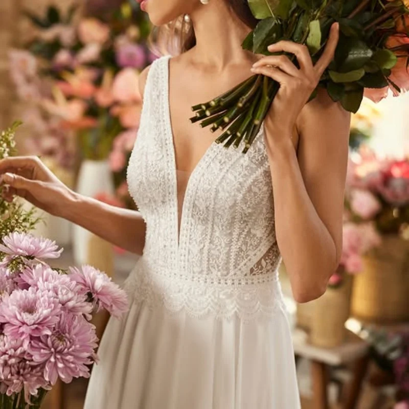 فساتين زفاف بيضاء مشد الدانتيل خارج الكتف فساتين الزفاف ألف خط تنورة عارية الذراعين ذيل طويل متعدد الطبقات صنع ﻿ تخصيص