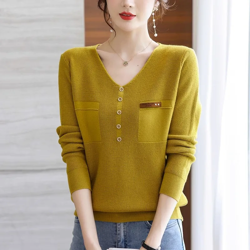 

New Thin Spring Autumn Sweater Fashion V-neck Middle-aged Mother Long Sleeved Top For Outerwear Pullover Knitted Shirt Women