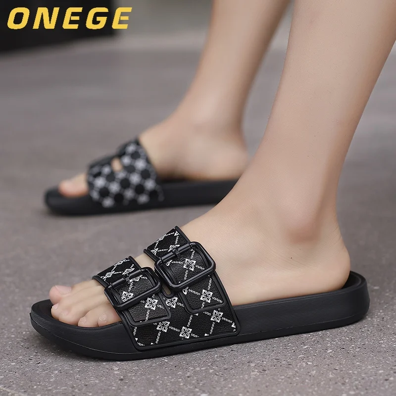 A Pair of Simple and Wear-Resistant Summer Men's Slippers, Men's Fashionable, Versatile and Comfortable Beach Shoes for Couples, Outdoor Sports Shoes for Men