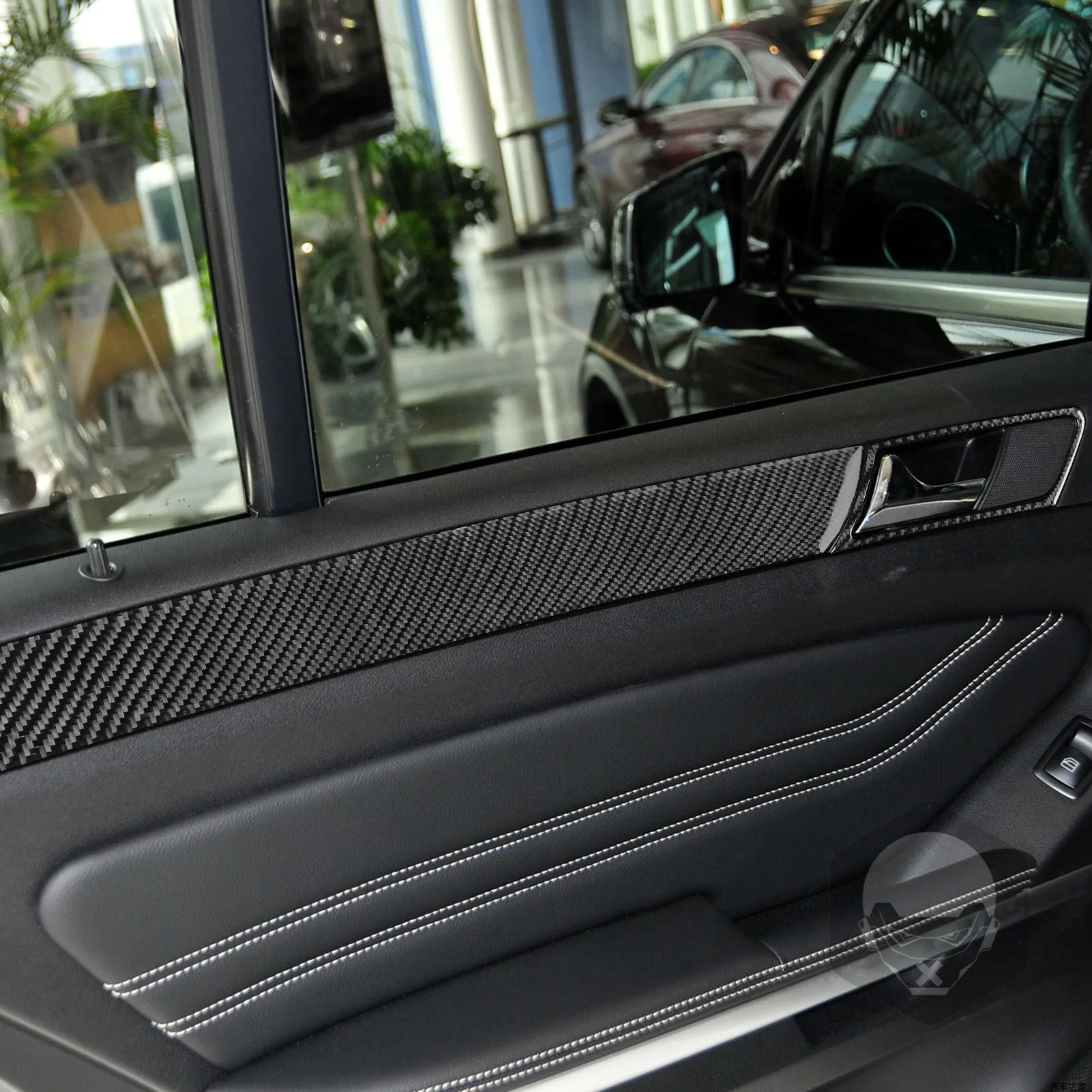 Nakładki na klamki drzwi z włókna węglowego do Mercedes-Benz Klasy M W164 2005-2011, listwy ozdobne, akcesoria do wnętrza samochodu, naklejki dekoracyjne. — zdjęcie 6