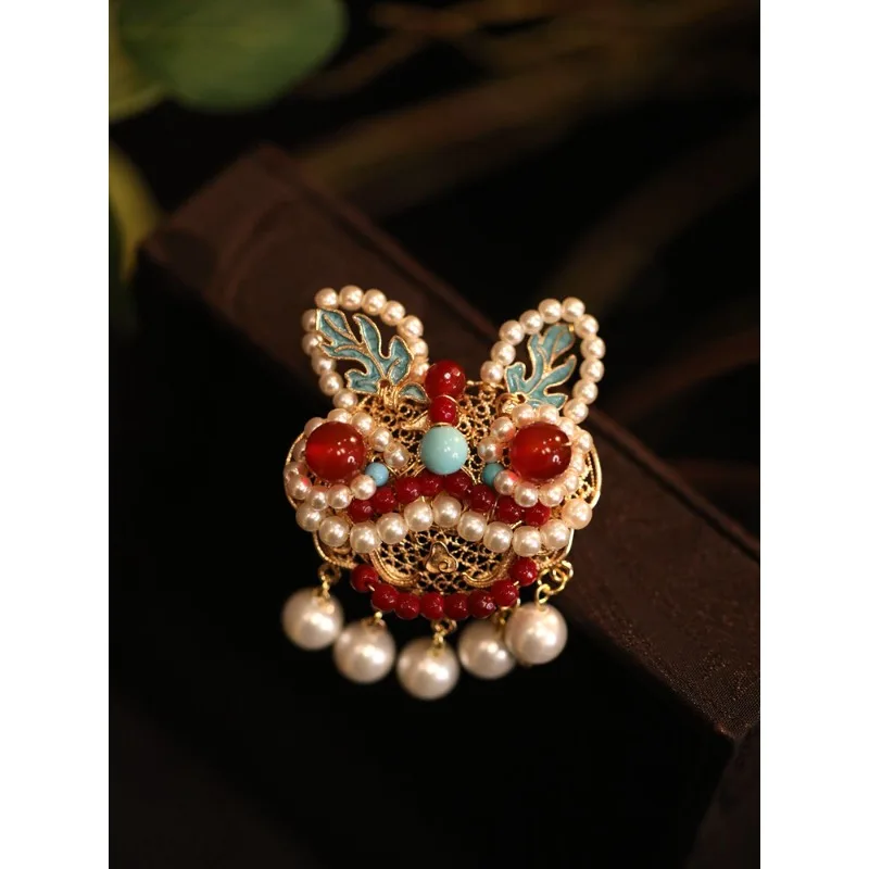 Broche Exquise Lion Réveillé Chinois pour Automne Hiver – Accessoire Décoratif pour Pull, Cardigan, Manteau, Cheongsam – Cadeau