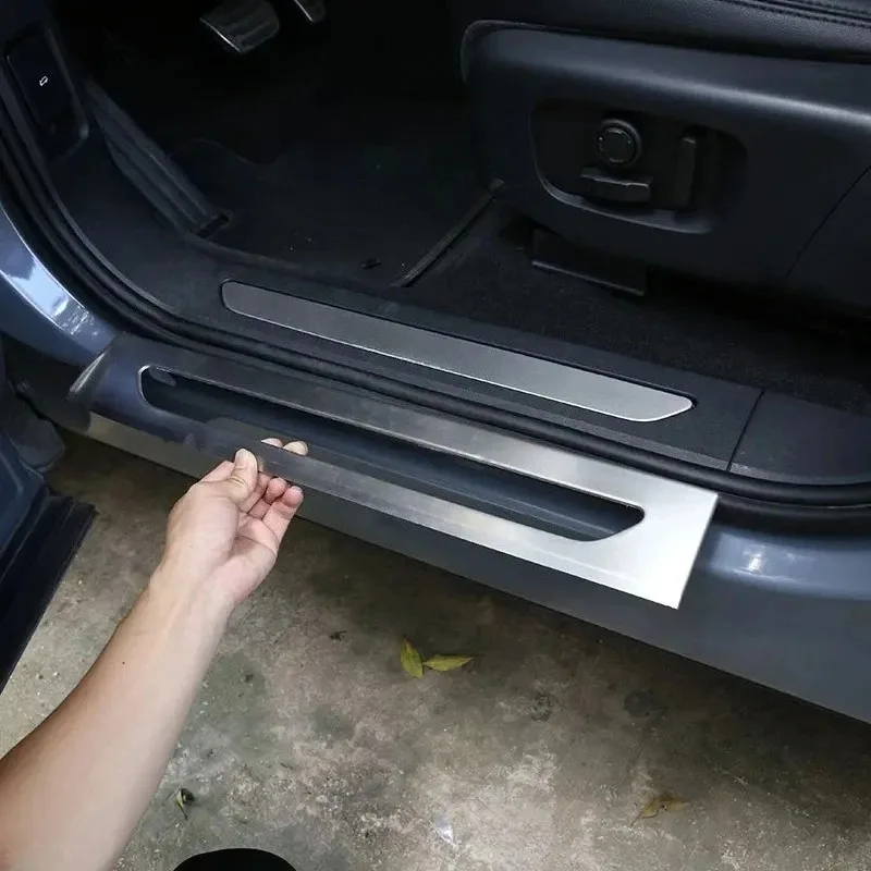 

For Land Rover Range Rover Evoque 19-25 Stainless Steel Black Car Inside Door Sill Panel Scuff Plate Trim Cover Car Accessories