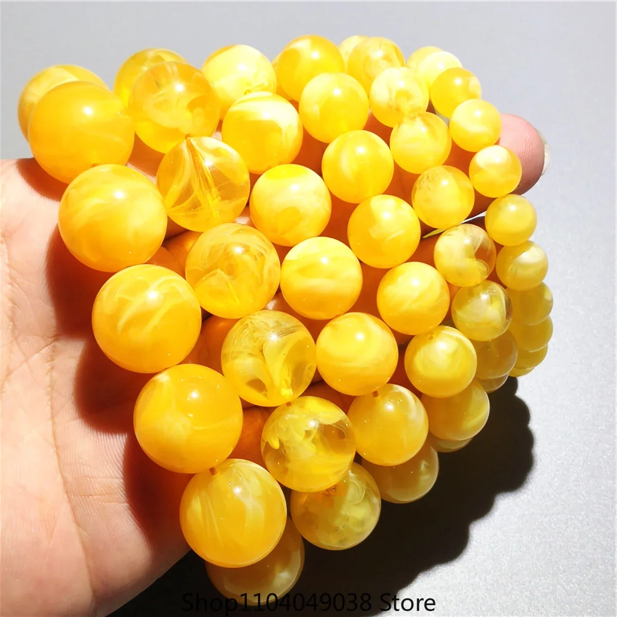 Natural Baltic Amber Elastic Bracelet Women Men White Honey Bracelet Chicken Oil Yellow Amber Beeswax Bracelet Amulet Bracelets