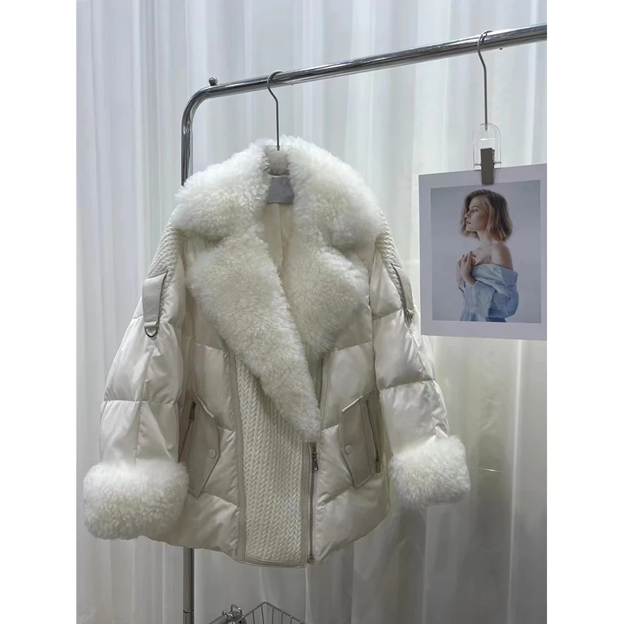 Cappotto in vera piuma d\'oca per donna Collo in vera pelliccia di pecora Piumini 2023 più venduti con pelliccia naturale