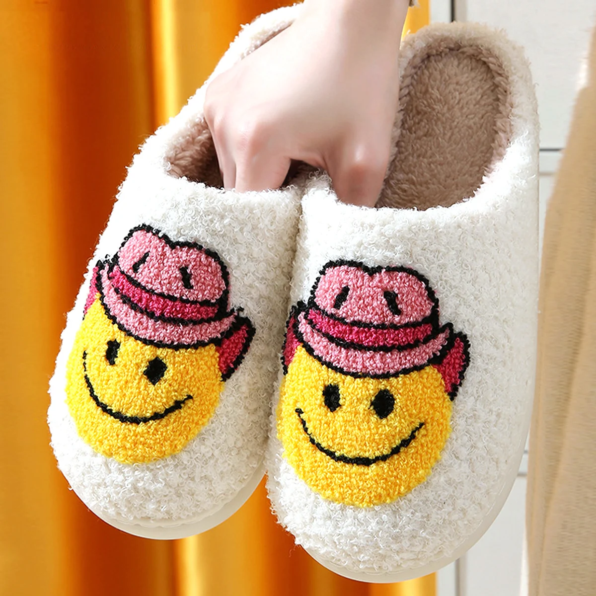 Cartoon Yellow Smile Slippers Women Winter Soft Sole Fluffy Fur Slippers Woman Flat Heels Plush Bedroom Home Cotton Shoes