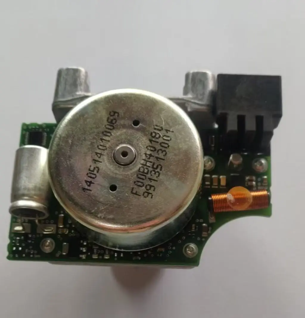 High Pressure Urea Doser Pump Motor SCR Urea Post-Processing Motor for 2.2 6.5   F00BH40180