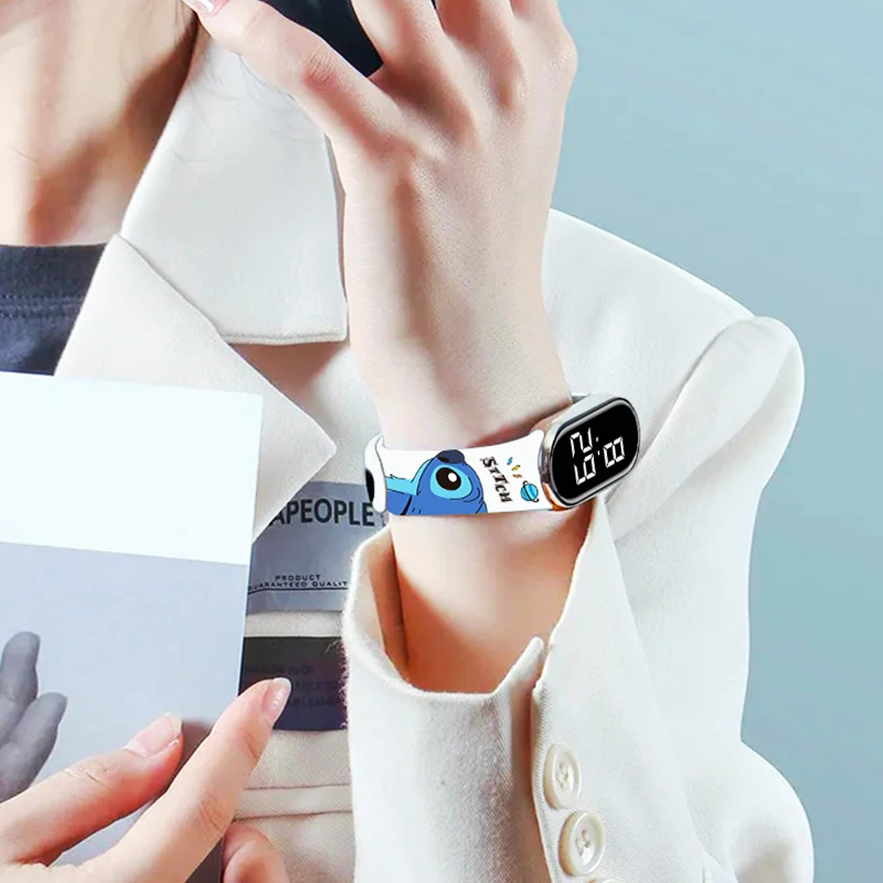 ساعة ديزني ستيتش الجديدة المقاومة للماء للأطفال، نمط الرسوم المتحركة المضيئة، أفضل ساعة اختيار هدية