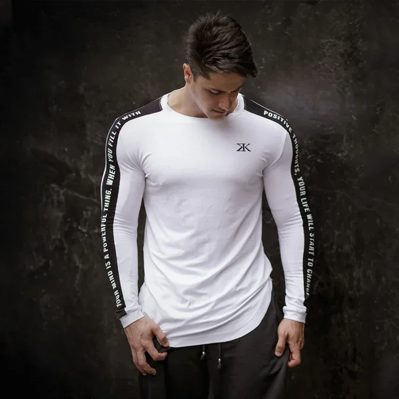 Men's sulfur sleeved T-shirt, outdoor tight fitting suit, fitness, quick vacuum, artificial Astique, round neck, astronomical