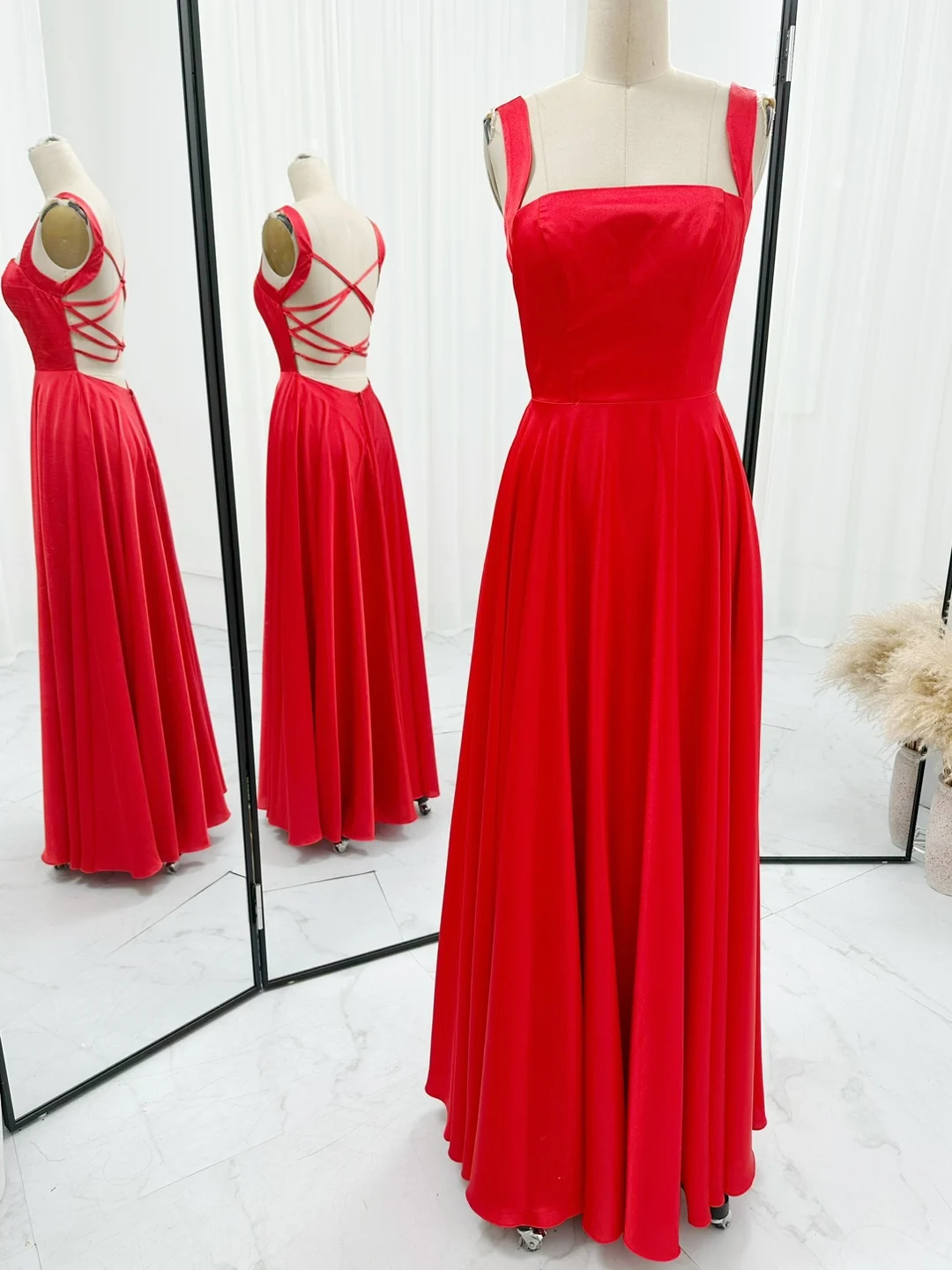 Red Hepburn Wind Camisole Mid -Waist Waistless Sleeve -Back Sexy Evening Dress Skirt M1144