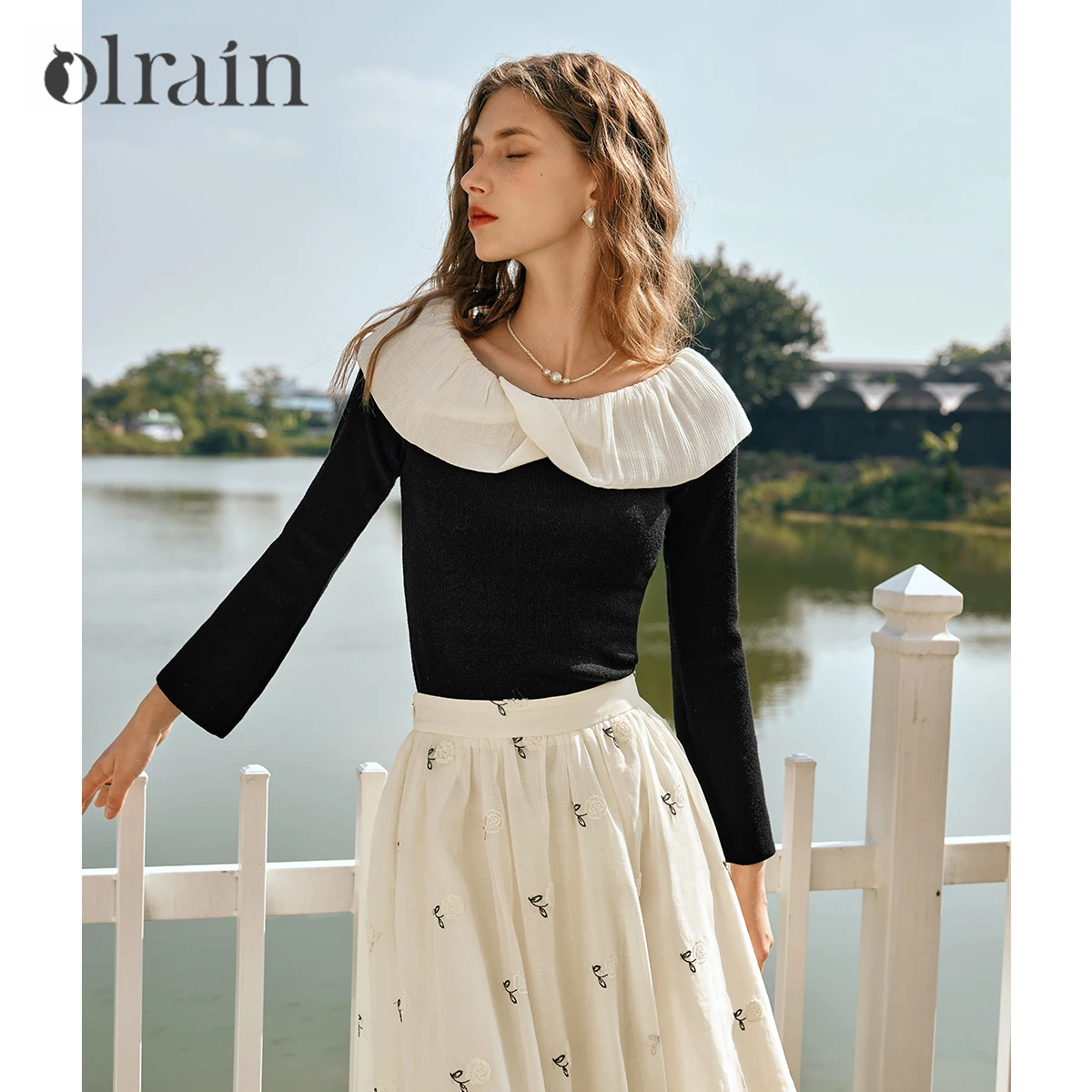 

OLrain French Women's Clothing 2024 Early Spring Black Slim Slash Neck Knitted Spliced Sweater Long Sleeve Tops O24CZ89166