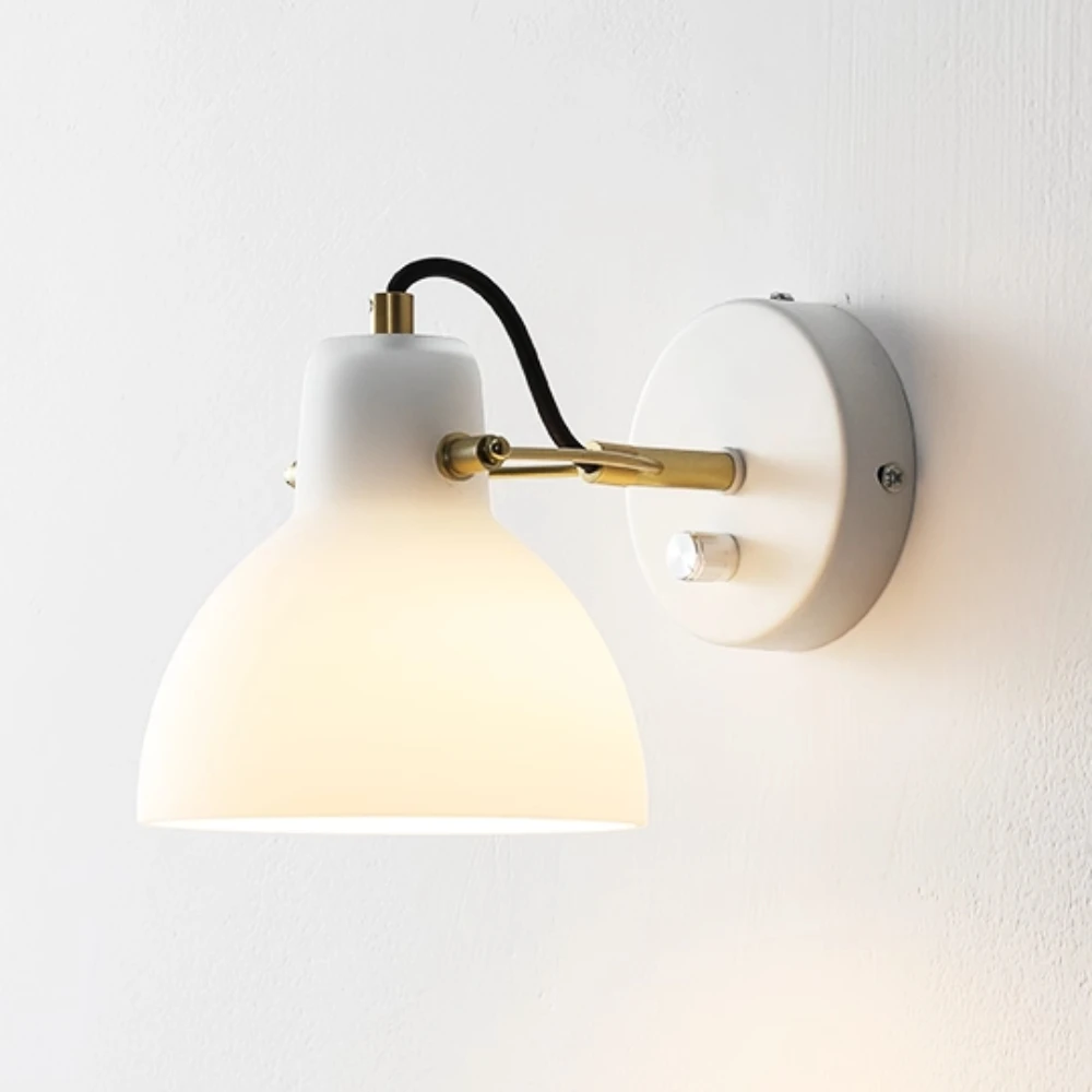 

Скандинавский современный креативный стеклянный японский стиль для проживания в семье с вращающейся регулировкой и переключателем, настенный светильник для чтения в спальне