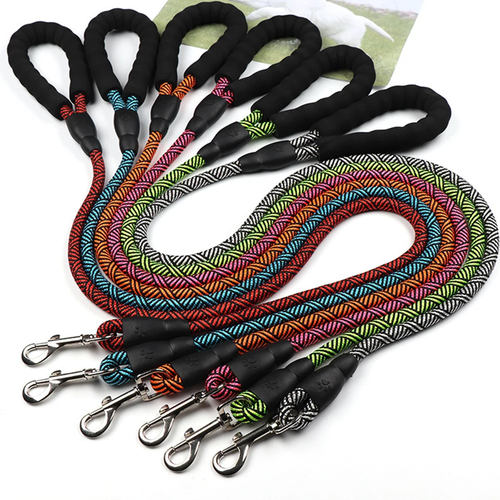 

Durable Nylon Pet Leash Rope Reflective Design Safe Ergonomic Handle 7.5-20kg Dog Traction Cable Walking Strap Pet