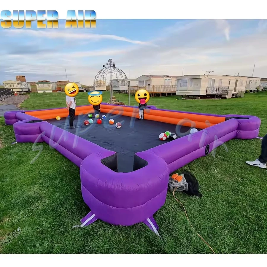 Commercial Inflatable สนุ๊กเกอร์ฟุตบอลสระว่ายน้ํา Inflatable โต๊ะสนุ๊กบอลสําหรับกิจกรรม Carnival เกม
