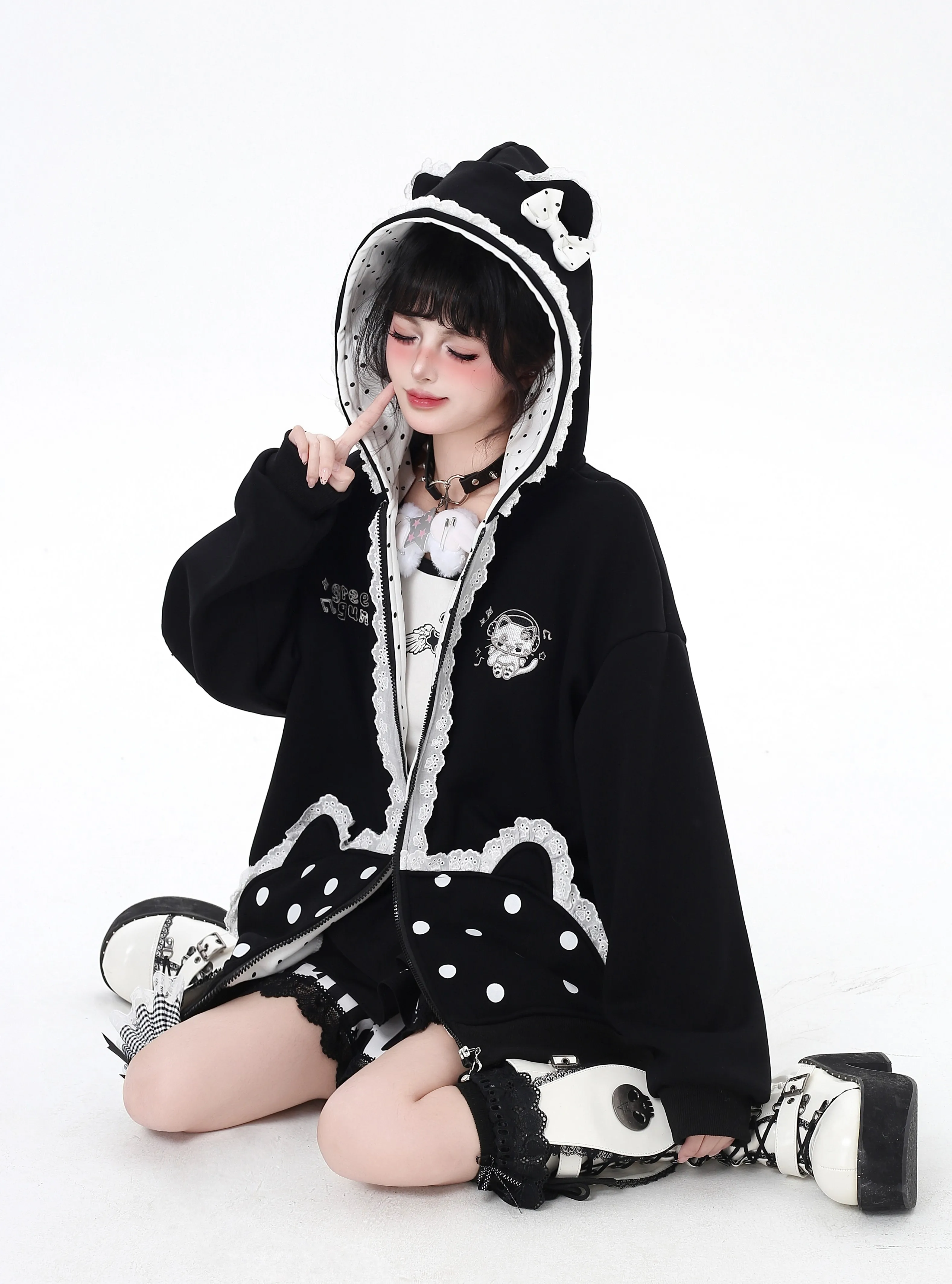 Cartoon Cat Embroidered Lace Patchwork Pocket Sweet Cute Bow Hooded Loose Casual Fleeced Sweatshirt Jacket for Women Autumn