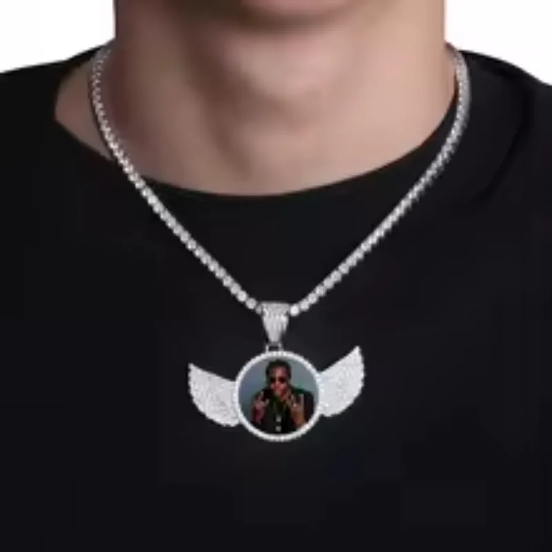 Customized Wings Diamond Inlaid Photo Necklace Personalized Fashion Cool Hip Hop Couple Family Accessories Commemorative Gift - Image 2