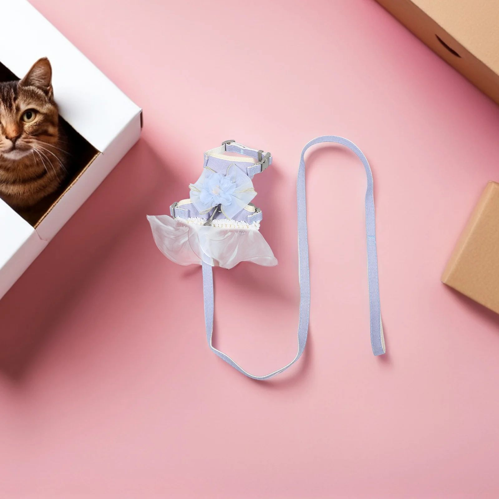 

Soft Breathable Escape Proof Cat Harness Dress Adjustable Mesh Vest 3.5-6Kg Outdoor Walking Pet Harness Bunny Leash