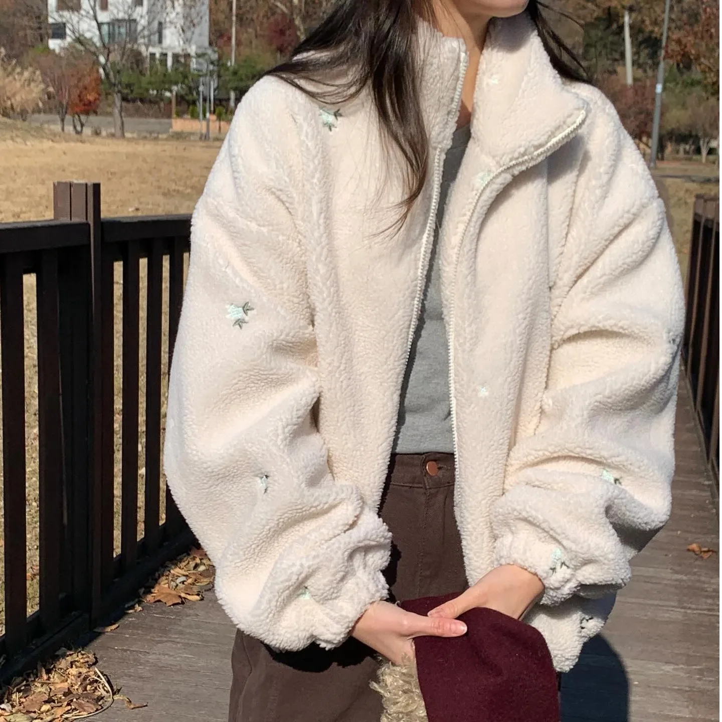 

Ladies' Chic Embroidered Outerwear Loose Fit Faionable Autumn Winter New Sle Versatile Warm Top Sweet Temperament Design