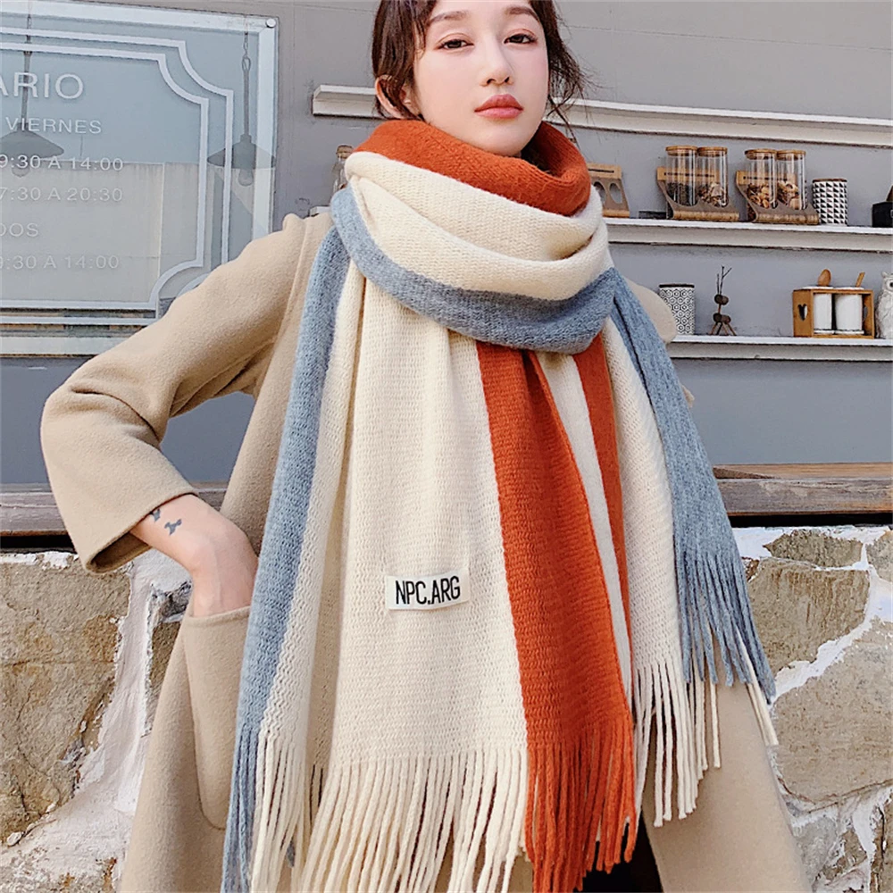 New Autumn and winter double spell lengthened rice gray-green three-color fringed knitted scarf CN017