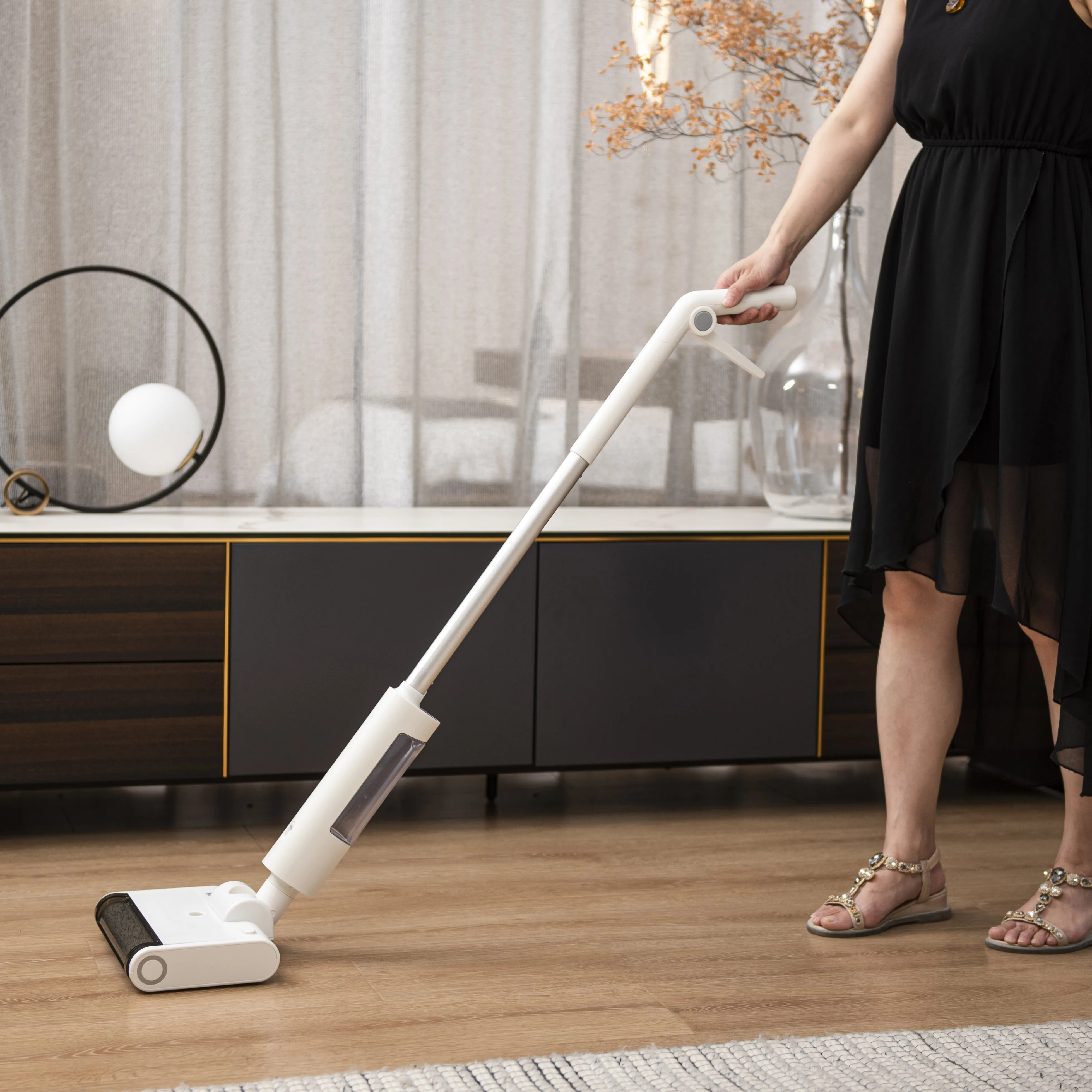 2024 New Wireless Mini Cordless Handheld Vacuum Cleaner Good Quality Wet Dry Carpet Vacuum For Household Car German Operating