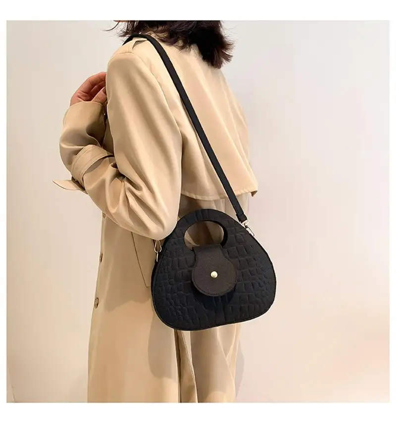 Versatile Women Fashion Handbag Ins Winter Women Shoulder Bag Korean Felt Handbag Crocodile Pattern Girl Crossbody Bag